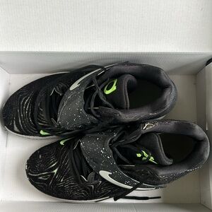 Nike KD14 Basketball shoes. Size 10.